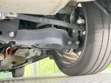 お車を安心してお乗りいただく為には、足回りの定期点検が欠かせません。サービスサポート(有償保証)では無料点検もご提供しており、安心のカーライフをお過ごしいただけるサポート体制が整っています。