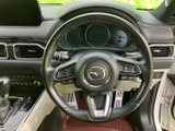 握りやすいステアリングは、運転操作をスムーズにします。快適なドライビングをサポートし、運転の楽しさを向上させます。