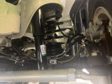 お車を安心してお乗りいただく為には、足回りの定期点検が欠かせません。サービスサポート(有償保証)では無料点検もご提供しており、安心のカーライフをお過ごしいただけるサポート体制が整っています。