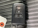 【スマートキー(エンジンスタートストップスイッチ)】スマートキー(電子キー)を持っていれば、スイッチを押すだけでエンジンをかけることができます!