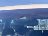 【トヨタセーフティセンス】走行中に前方の車両等を認識し、衝突しそうな時は警報とブレーキで衝突回避と被害軽減をアシスト。より安全にドライブをお楽しみいただけます。