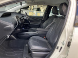 運転席からの視界は広く、運転操作もスムーズ。快適なドライビングポジションで、安全な運転をサポートします。