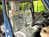 運転席シート廻りは使用感も少なく、良好な状態となっています。丁寧に使われていたことがよくわかりますね。