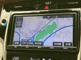 わかりやすい地図表示で、スムーズなナビゲーションをサポートします。渋滞情報も的確に把握し、快適なドライブを。