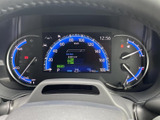 視認性の高いメーター類は、運転に必要な情報をドライバーに分かりやすく伝えます。洗練されたデザインが、運転するたびに特別な気分を演出します。