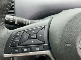 運転中も便利なステアリングスイッチ♪