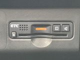【ETC】高速道路の料金所をストレスなく通過!話題のスポットやサービスエリアに多い「スマートIC」利用時は必須のアイテムです。当店でセットアップを実施、ご納車当日からすぐにご利用いただけます!