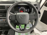 ダイハツディーラーでは「ダイハツ認定U-CAR」という基準を設け、車選びに詳しくないお客様でも「安心して選べる」をご提供しています。
