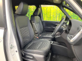 運転席シート廻りは使用感も少なく、良好な状態となっています。前オーナー様が丁寧に使っていたことがよくわかりますね。