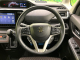 【純正革巻きステアリング】上質な革を使用することで、手にしっかり馴染みとても運転しやすいハンドルです♪