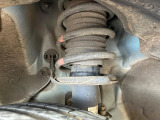 お車を安心してお乗りいただく為には、足回りの定期点検が欠かせません。サービスサポート(有償保証)では無料点検もご提供しており、安心のカーライフをお過ごしいただけるサポート体制が整っています。