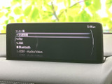 お気に入りの音楽をいつでも楽しめます。様々なソースに対応し、快適な車内空間を演出。ドライブがより一層楽しくなります。