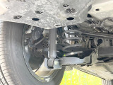お車を安心してお乗りいただく為には、足回りの定期点検が欠かせません。サービスサポート(有償保証)では無料点検もご提供しており、安心のカーライフをお過ごしいただけるサポート体制が整っています。