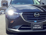 アダプティブLEDヘッドライト カメラや車速センサーと連動して、ハイ、ロー、ワイドローのLEDライトを常に最適な配光に自動制御する優れものです!