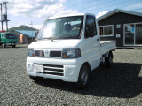 4WD、5速MT、エアコン、パワステ、ハイ、ロー切替付き!ご来店の際は、在庫確認の上お越しくださいますようお願いします。