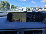 UX 200 アーバン エレガンス 禁煙車 サンルーフ 黒革シート
