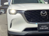 アダプティブLEDヘッドライト カメラや車速センサーと連動して、ハイ、ロー、ワイドローのLEDライトを常に最適な配光に自動制御する優れものです!