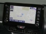 【8インチ純正ナビ】純正ナビを装備。タッチパネル式で使いやすく、詳細地図により目的地をピンポイントで設定できます。初めての道でも迷いにくく、ロングドライブも快適ですよ♪