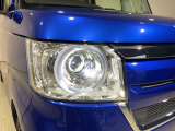 LEDヘッドライトで夜道も安心!