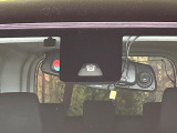 【トヨタセーフティセンス】走行中に前方の車両等を認識し、衝突しそうな時は警報とブレーキで衝突回避と被害軽減をアシスト。より安全にドライブをお楽しみいただけます。