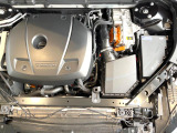 当店の認定中古車(VOLVO APPROVED CAR)はメーカー基準の車齢・走行に応じた内外装・機関の176項目もの項目に厳密な点検を実施。すべての基準を満たした自信を持ってお届けする中古車です。