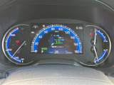 視認性の高いメーター類が、運転に必要な情報をわかりやすく表示します。運転に集中できる、シンプルで機能的なデザインです。