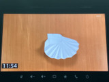 停車中にテレビや動画を楽しめる機能が搭載されています。休憩時間などにリラックスできる空間を提供します。長距離ドライブにも最適です。