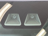 【スマートアシスト】走行中に前方の車両等を認識し、衝突しそうな時は警報とブレーキで衝突回避と被害軽減をアシスト。より安全にドライブをお楽しみいただけます。