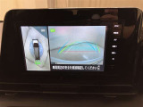 バックモニターで、後方を確認しながら安心して駐車することができます。運転初心者も熟練者も必須の機能ですよ!