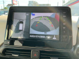 アラウンドビューモニターが、駐車をサポートしてくれますよ!