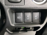 パワースライドドアが装備されておりドアの開閉もスイッチ一つでできます。坂道ではドアの開閉もとても重たくなるのでパワースライドドアがあればとっても便利です♪