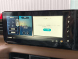Google マップやオーディオ選択、スマートフォン接続メニューなどを一覧表示する大画面ナビゲーションのメイン表示です。