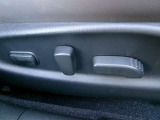 【電動シ-ト】運転席・助手席高級車の必須装備ですね!