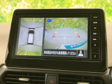 狭い道や駐車場でも、後方確認がしやすく安心です。安全な運転をサポートしてくれる頼もしい装備です。