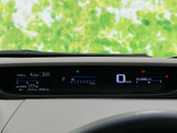 視認性の高いメーター類で、運転に必要な情報を的確に把握できます。運転状況を常に把握し、安全運転をサポートします。