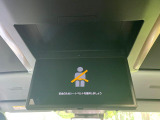 【フリップダウンモニター】大画面モニターで後席でもエンタメをお楽しみいただけます。小さなお子様にも大人気の装備です♪