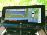 後方確認をサポートするモニター。狭い場所での運転や駐車も、より安全に行えます。運転の苦手な方にもおすすめです。