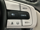 【アダプティブ・クルーズ・コントロール】予め設定した車速内でクルマが自動的に加減速。 前走車との適切な車間距離を維持しながら追従走行し、高速道路でのドライバーの疲労を軽減してくれる嬉しい機能付♪