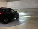 LEDヘッドランプです。十分な明るさを保ちつつも消費電力が少なく、バルブ寿命も長いのが特徴です。瞬時にMAXの光量を発揮するのもLEDならではです。☆LEDフォグランプも装備☆