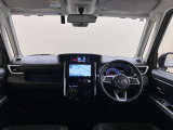 機能性あふれる運転席周りになっています。スイッチ類もとても使いやすく快適に運転できます♪