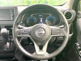 【純正革巻きステアリング】上質な革を使用することで、手にしっかり馴染みとても運転しやすいハンドルです♪