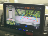 【パノラミックビューモニター】専用のカメラにより、上から見下ろしたような視点で360度クルマの周囲を確認することができます☆死角部分も確認しやすく、狭い場所での切り返しや駐車もスムーズに行えます。