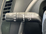 雨天時でもクリアな視界を確保。運転に必要な情報を逃さず、安全な運転をサポートします。