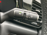 雨天時でもクリアな視界を確保。ワイパーの操作も簡単に行え、安全な運転をサポートします。悪天候時でも安心です。