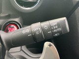 操作しやすい位置に配置されたウインカーレバーで、スムーズな車線変更をサポートします。