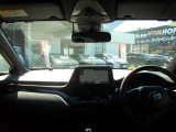 見通しのよいすっきりとした視界で、運転のしやすさは疲れにくさにも繋がりますよ♪