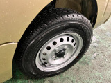 タイヤの山の残りをご確認ください。