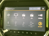 CDやUSB、Bluetoothなど、多様なメディアに対応。お好みの音楽を車内で楽しめます。ショートカット設定も便利です。
