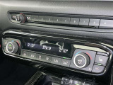 【オートエアコン】お好みの温度に設定して頂くと、車内の温度を自動調整♪快適にクルマの中を過ごして頂けます。