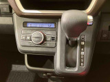 納車前にはプロのメカニックが、各部の点検を行います。ディーラーにしか出来ない品質、そしてサービスできっと満足していただけると思います!